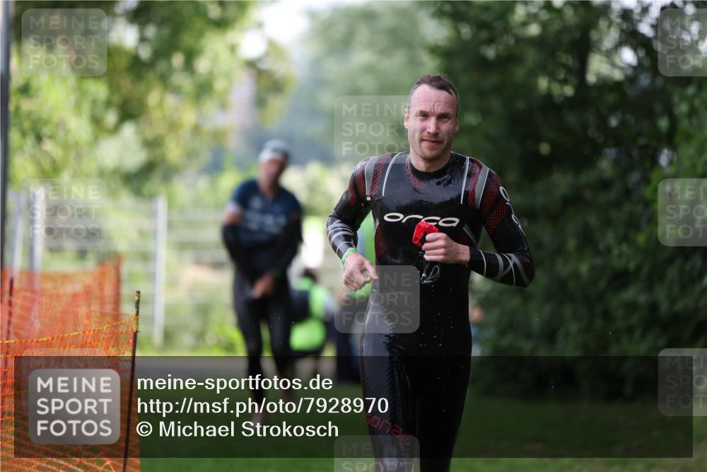 15.06.2025 - 7 Türme Triathlon Michael Strokosch http://msf.ph/oto/7928970 15.06.2025 09:25:52 Schwimmen 2, 4, 19, 41, 42, 44, 45, 77 meine-sportfotos.de