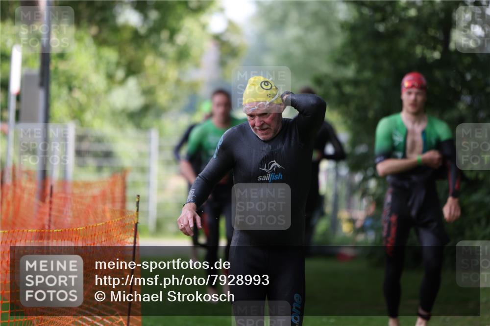 15.06.2025 - 7 Türme Triathlon Michael Strokosch http://msf.ph/oto/7928993 15.06.2025 09:26:05 Schwimmen 2, 4, 19, 41, 42, 44, 45, 66, 67, 68, 69, 70 meine-sportfotos.de