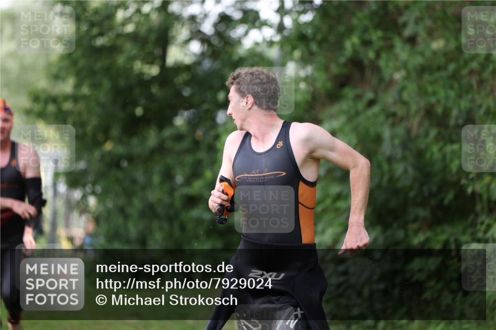 15.06.2025 - 7 Türme Triathlon Michael Strokosch http://msf.ph/oto/7929024 15.06.2025 09:26:16 Schwimmen 4, 42, 44, 45, 66, 67, 68, 69, 70 meine-sportfotos.de