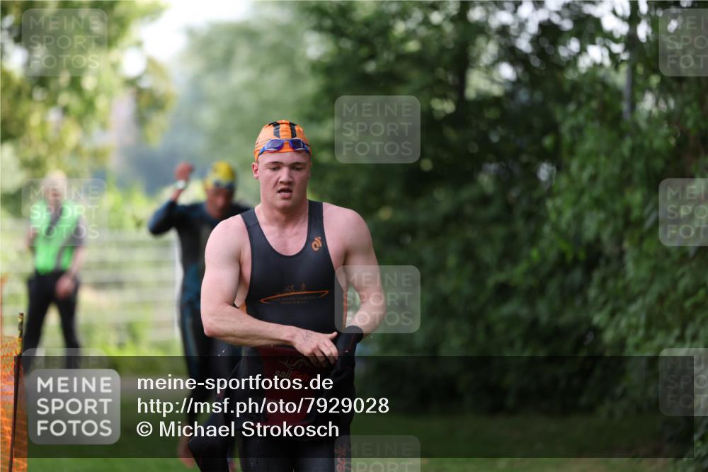 15.06.2025 - 7 Türme Triathlon Michael Strokosch http://msf.ph/oto/7929028 15.06.2025 09:26:17 Schwimmen 4, 42, 44, 45, 66, 67, 68, 69, 70 meine-sportfotos.de