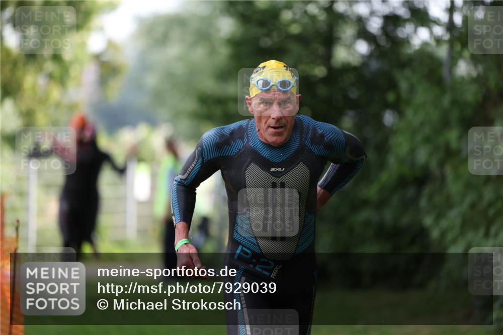 15.06.2025 - 7 Türme Triathlon Michael Strokosch http://msf.ph/oto/7929039 15.06.2025 09:26:20 Schwimmen 4, 66, 67, 68, 69, 70 meine-sportfotos.de