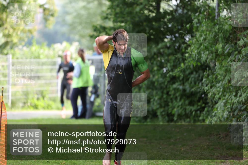 15.06.2025 - 7 Türme Triathlon Michael Strokosch http://msf.ph/oto/7929073 15.06.2025 09:26:59 Schwimmen 5, 53, 54, 55 meine-sportfotos.de
