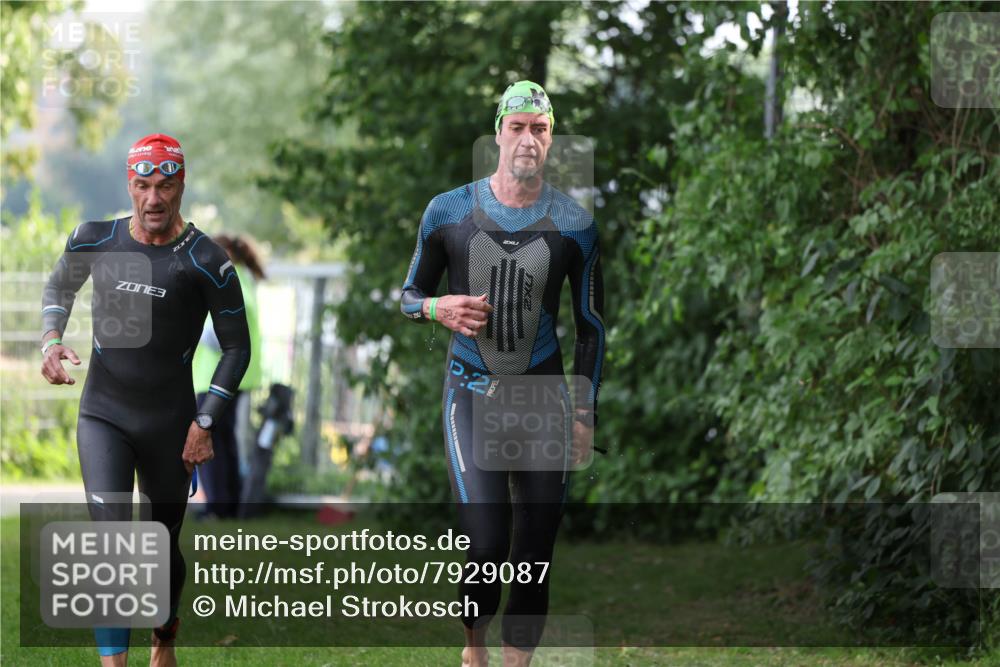 15.06.2025 - 7 Türme Triathlon Michael Strokosch http://msf.ph/oto/7929087 15.06.2025 09:27:05 Schwimmen 5, 53, 54, 55 meine-sportfotos.de