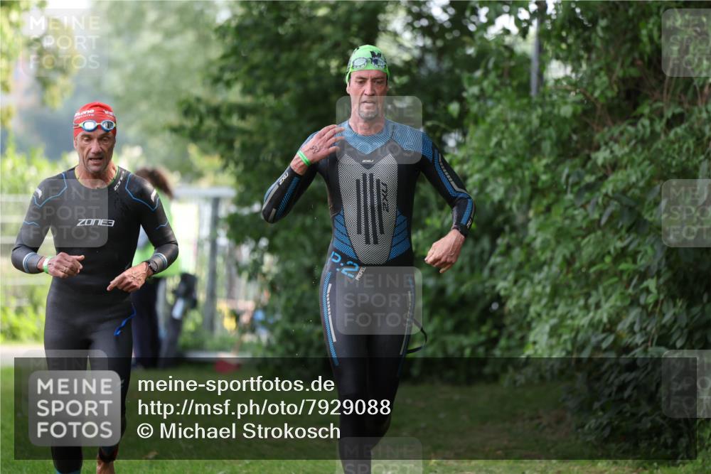 15.06.2025 - 7 Türme Triathlon Michael Strokosch http://msf.ph/oto/7929088 15.06.2025 09:27:06 Schwimmen 5, 53, 54, 55 meine-sportfotos.de