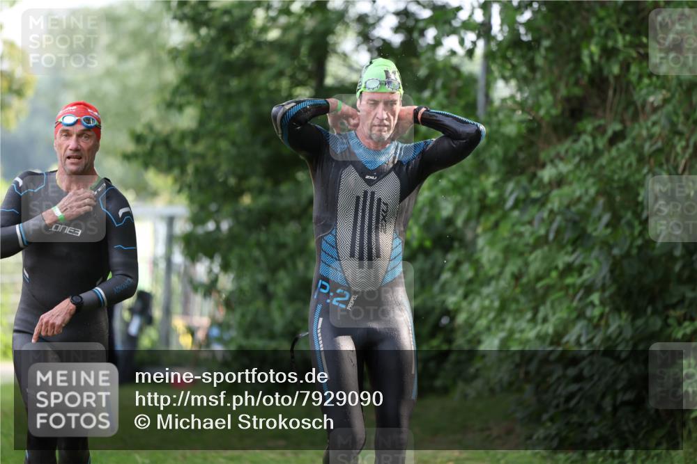 15.06.2025 - 7 Türme Triathlon Michael Strokosch http://msf.ph/oto/7929090 15.06.2025 09:27:06 Schwimmen 5, 53, 54, 55 meine-sportfotos.de