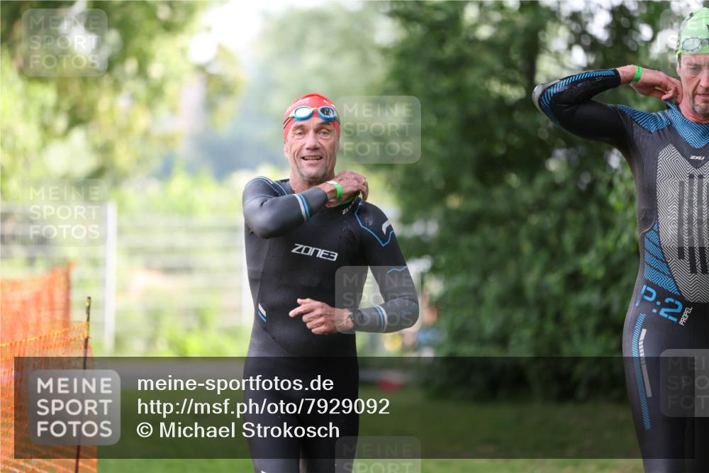 15.06.2025 - 7 Türme Triathlon Michael Strokosch http://msf.ph/oto/7929092 15.06.2025 09:27:07 Schwimmen 5, 53, 54, 55 meine-sportfotos.de