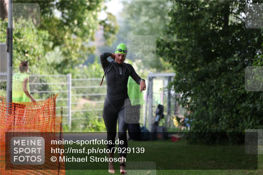 15.06.2025 - 7 Türme Triathlon Michael Strokosch http://msf.ph/oto/7929139 15.06.2025 09:28:50 Schwimmen 132 meine-sportfotos.de