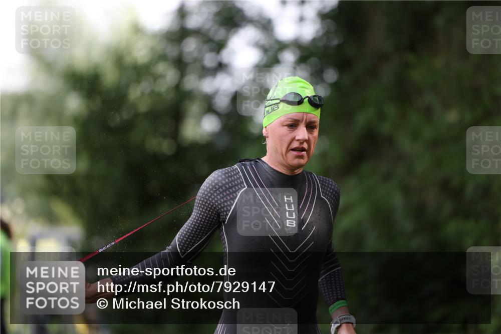 15.06.2025 - 7 Türme Triathlon Michael Strokosch http://msf.ph/oto/7929147 15.06.2025 09:28:53 Schwimmen 132 meine-sportfotos.de