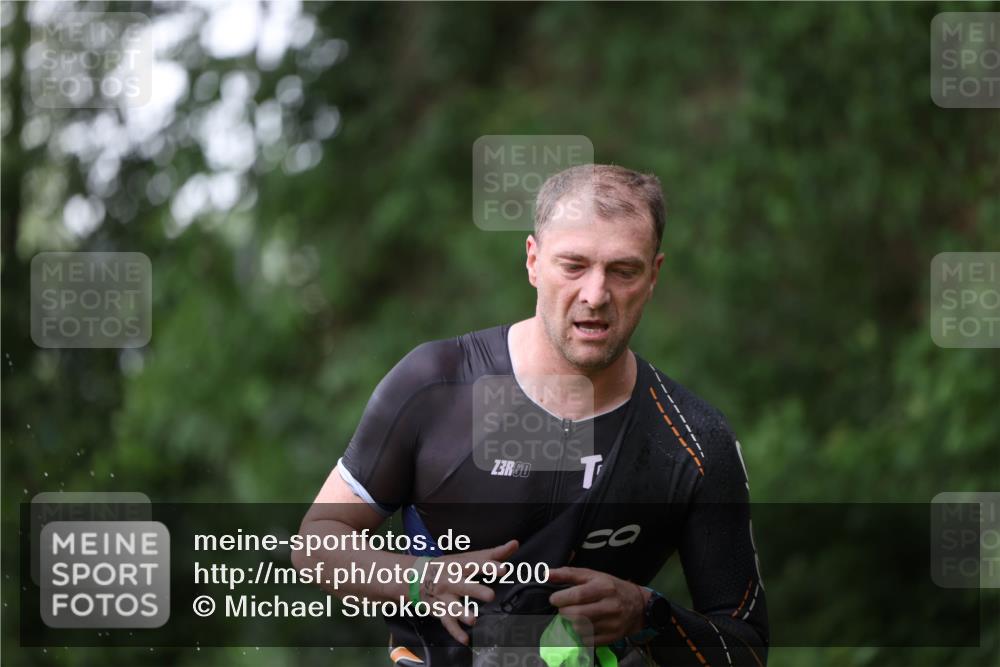 15.06.2025 - 7 Türme Triathlon Michael Strokosch http://msf.ph/oto/7929200 15.06.2025 09:30:52 Schwimmen 21, 22, 23, 24, 25, 156 meine-sportfotos.de