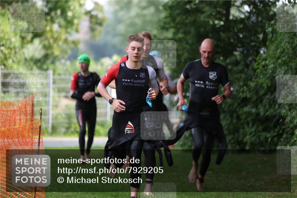 15.06.2025 - 7 Türme Triathlon Michael Strokosch http://msf.ph/oto/7929205 15.06.2025 09:30:58 Schwimmen 21, 22, 23, 24, 25, 156 meine-sportfotos.de