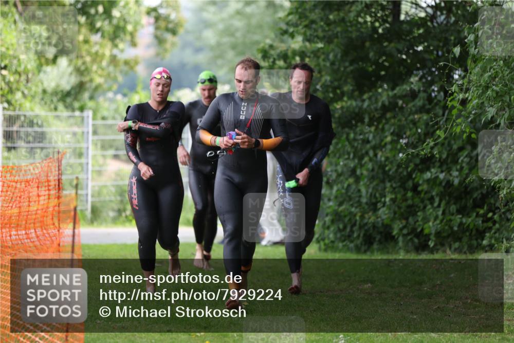 15.06.2025 - 7 Türme Triathlon Michael Strokosch http://msf.ph/oto/7929224 15.06.2025 09:31:59 Schwimmen 130, 133, 134, 135 meine-sportfotos.de