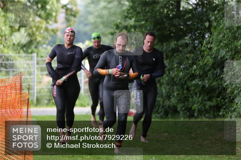15.06.2025 - 7 Türme Triathlon Michael Strokosch http://msf.ph/oto/7929226 15.06.2025 09:31:59 Schwimmen 130, 133, 134, 135 meine-sportfotos.de