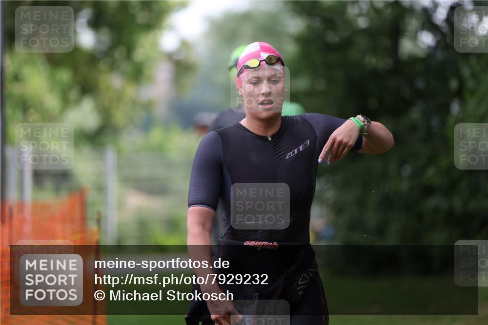 15.06.2025 - 7 Türme Triathlon Michael Strokosch http://msf.ph/oto/7929232 15.06.2025 09:32:03 Schwimmen 130, 133, 134, 135 meine-sportfotos.de