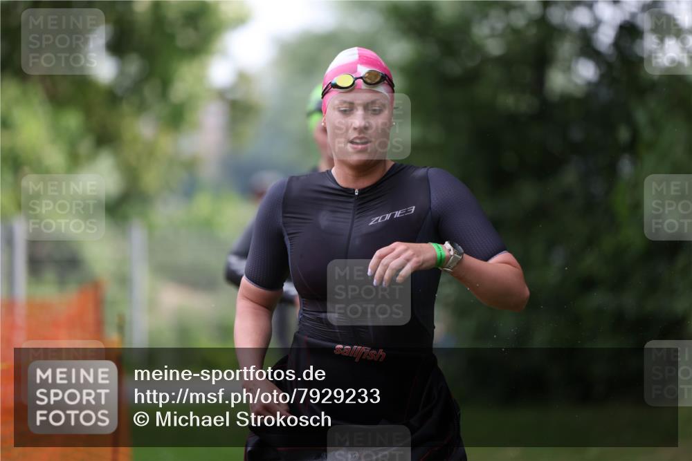 15.06.2025 - 7 Türme Triathlon Michael Strokosch http://msf.ph/oto/7929233 15.06.2025 09:32:03 Schwimmen 130, 133, 134, 135 meine-sportfotos.de