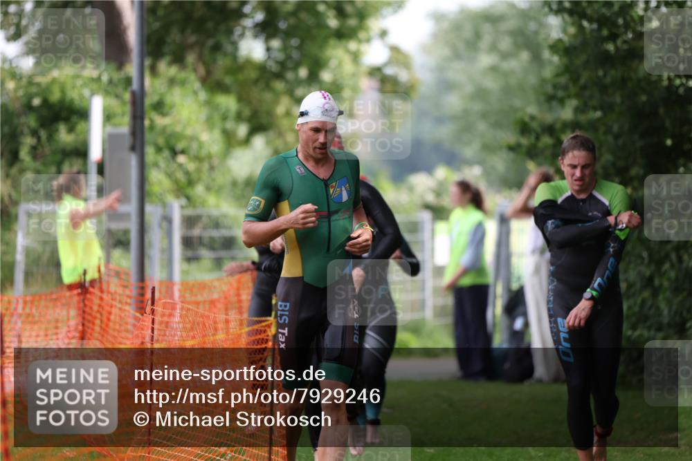 15.06.2025 - 7 Türme Triathlon Michael Strokosch http://msf.ph/oto/7929246 15.06.2025 09:33:11 Schwimmen 127, 128, 141, 142, 143, 144 meine-sportfotos.de