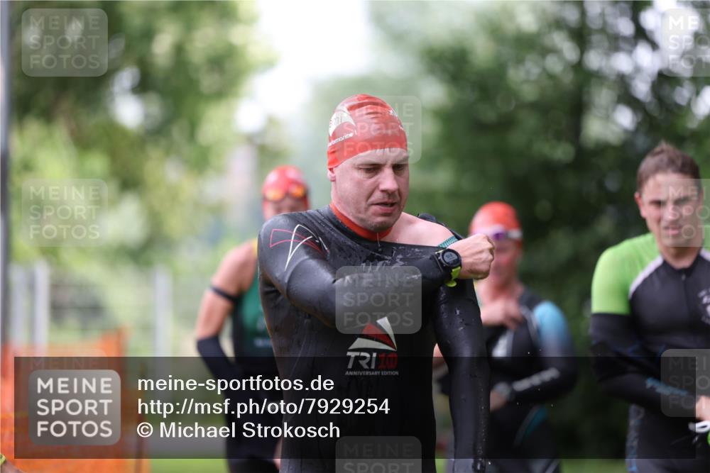 15.06.2025 - 7 Türme Triathlon Michael Strokosch http://msf.ph/oto/7929254 15.06.2025 09:33:15 Schwimmen 127, 128, 141, 142, 143, 144 meine-sportfotos.de
