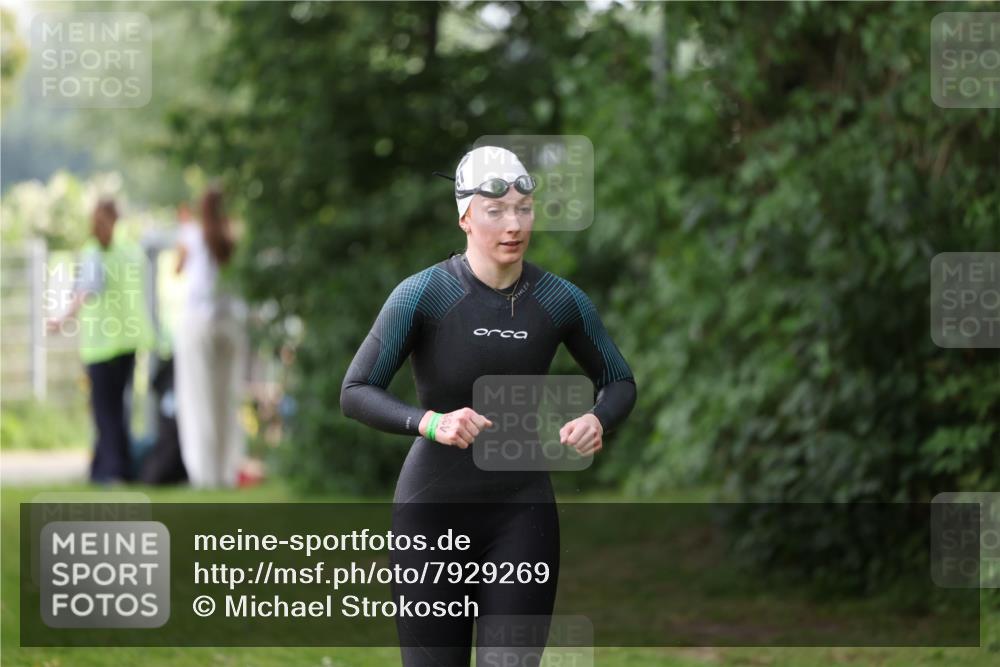 15.06.2025 - 7 Türme Triathlon Michael Strokosch http://msf.ph/oto/7929269 15.06.2025 09:33:45 Schwimmen 126, 139, 140 meine-sportfotos.de