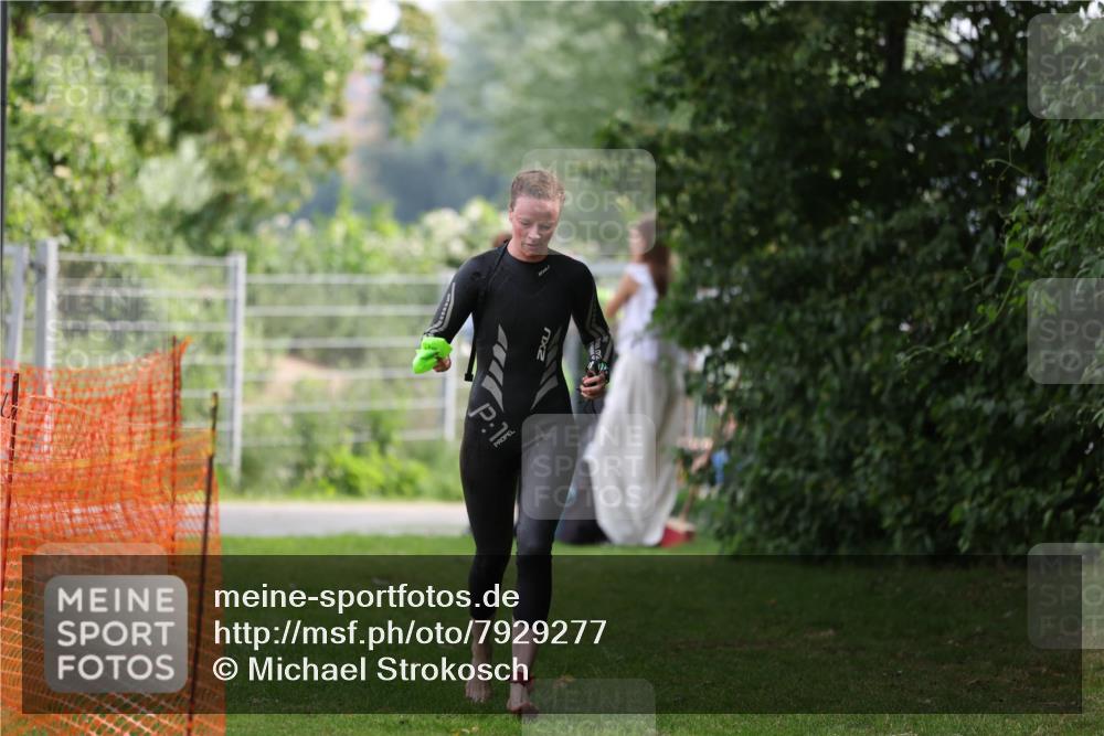 15.06.2025 - 7 Türme Triathlon Michael Strokosch http://msf.ph/oto/7929277 15.06.2025 09:33:51 Schwimmen 126, 139, 140 meine-sportfotos.de