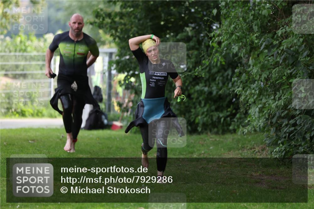 15.06.2025 - 7 Türme Triathlon Michael Strokosch http://msf.ph/oto/7929286 15.06.2025 09:34:13 Schwimmen 145, 146, 147, 148 meine-sportfotos.de