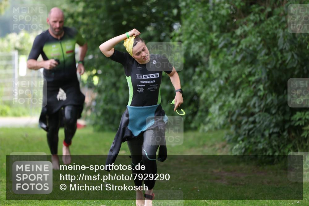 15.06.2025 - 7 Türme Triathlon Michael Strokosch http://msf.ph/oto/7929290 15.06.2025 09:34:14 Schwimmen 145, 146, 147, 148 meine-sportfotos.de