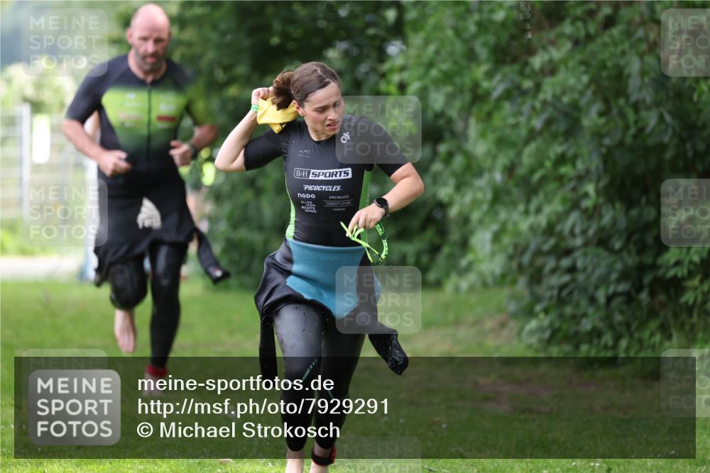15.06.2025 - 7 Türme Triathlon Michael Strokosch http://msf.ph/oto/7929291 15.06.2025 09:34:14 Schwimmen 145, 146, 147, 148 meine-sportfotos.de