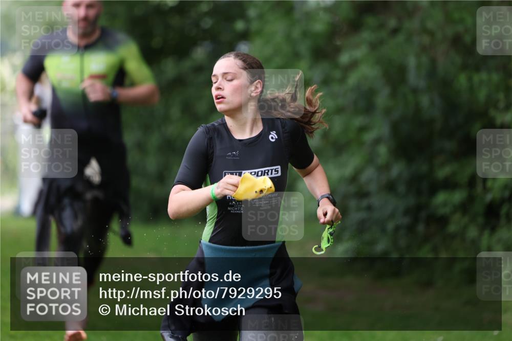15.06.2025 - 7 Türme Triathlon Michael Strokosch http://msf.ph/oto/7929295 15.06.2025 09:34:15 Schwimmen 145, 146, 147, 148 meine-sportfotos.de