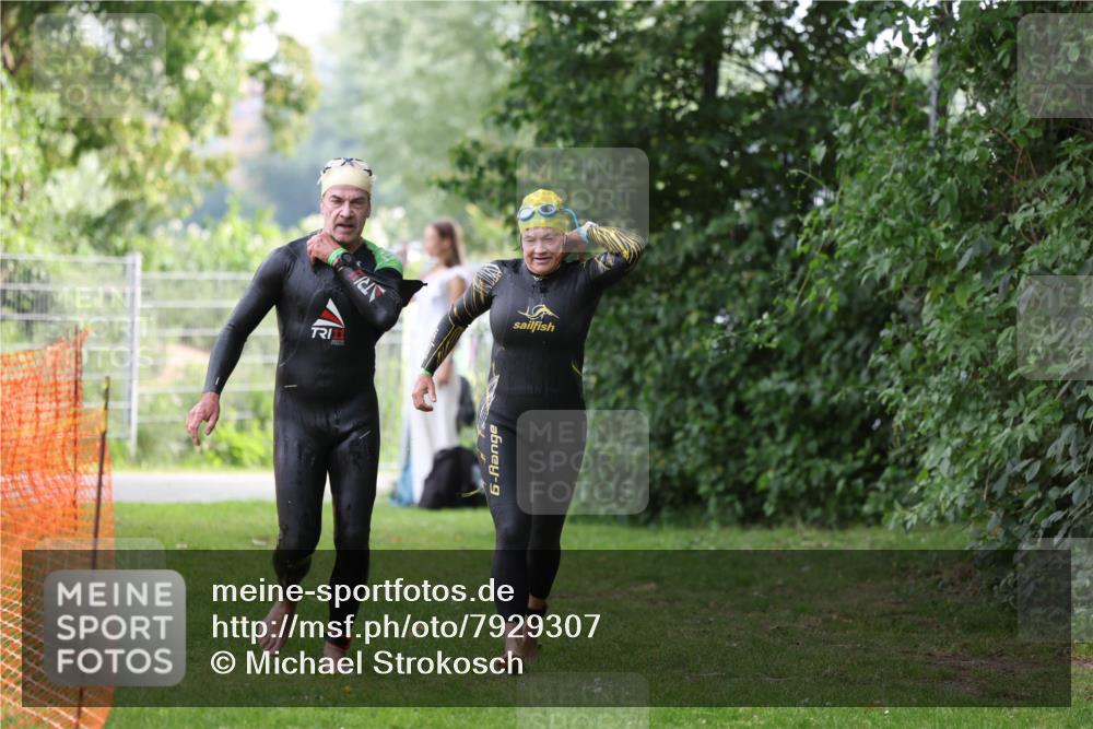 15.06.2025 - 7 Türme Triathlon Michael Strokosch http://msf.ph/oto/7929307 15.06.2025 09:34:24 Schwimmen 137, 138, 145, 146, 147, 148 meine-sportfotos.de