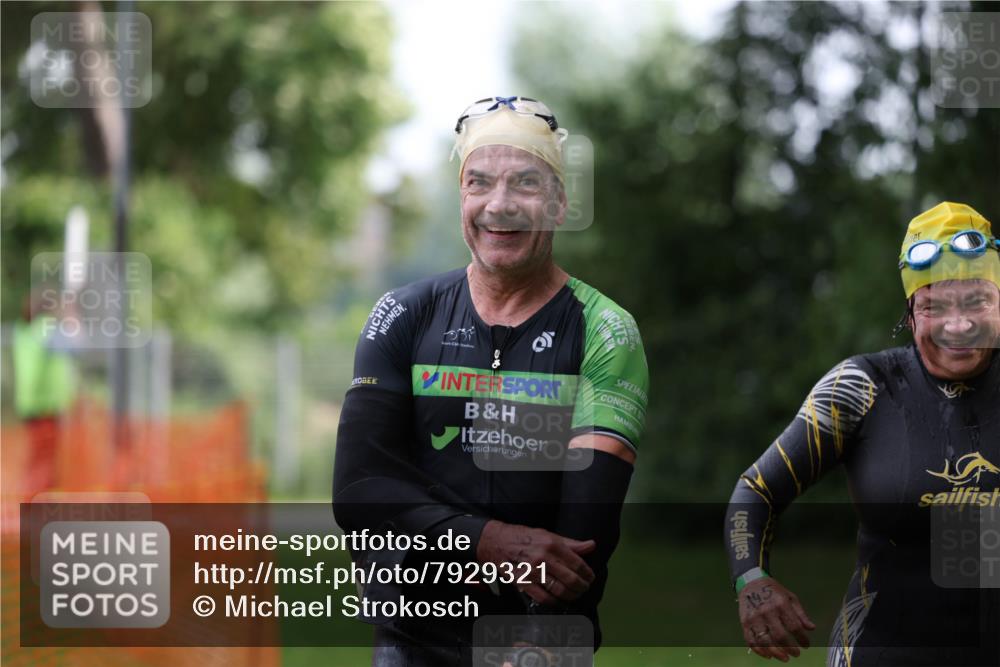 15.06.2025 - 7 Türme Triathlon Michael Strokosch http://msf.ph/oto/7929321 15.06.2025 09:34:28 Schwimmen 137, 138, 145, 146 meine-sportfotos.de