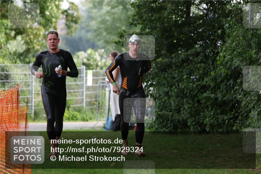 15.06.2025 - 7 Türme Triathlon Michael Strokosch http://msf.ph/oto/7929324 15.06.2025 09:34:39 Schwimmen 137, 138, 145, 146 meine-sportfotos.de