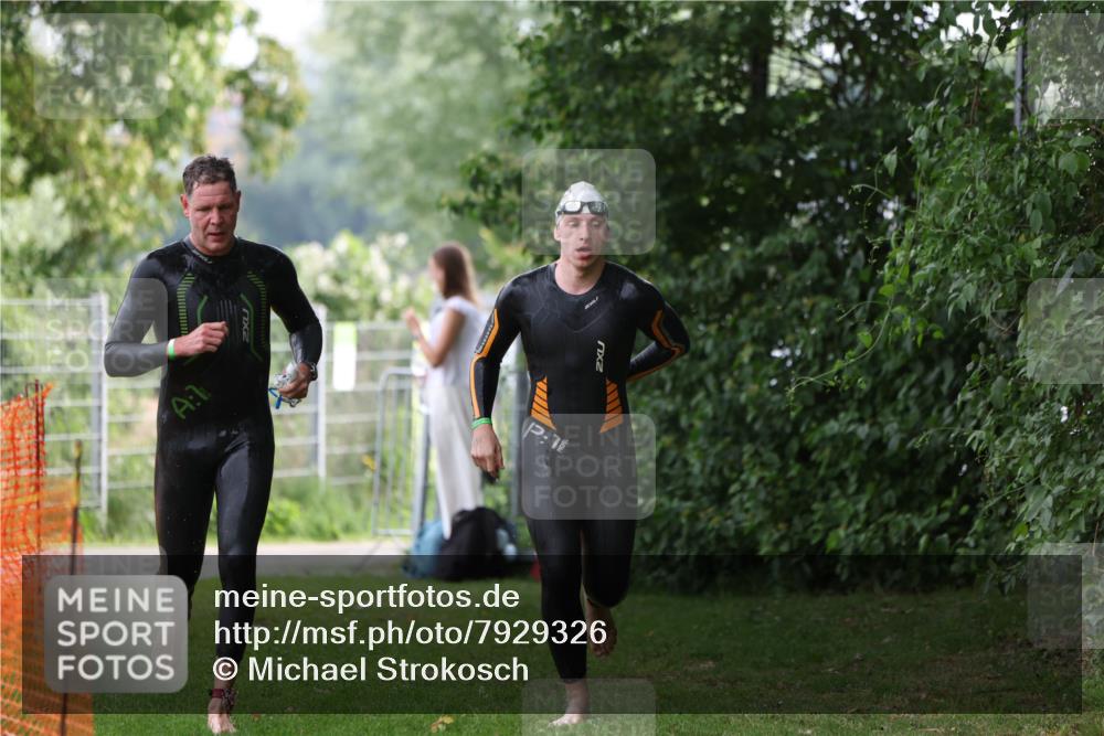 15.06.2025 - 7 Türme Triathlon Michael Strokosch http://msf.ph/oto/7929326 15.06.2025 09:34:39 Schwimmen 137, 138, 145, 146 meine-sportfotos.de