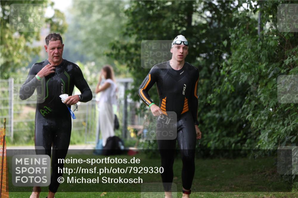 15.06.2025 - 7 Türme Triathlon Michael Strokosch http://msf.ph/oto/7929330 15.06.2025 09:34:40 Schwimmen 137, 138, 145, 146 meine-sportfotos.de