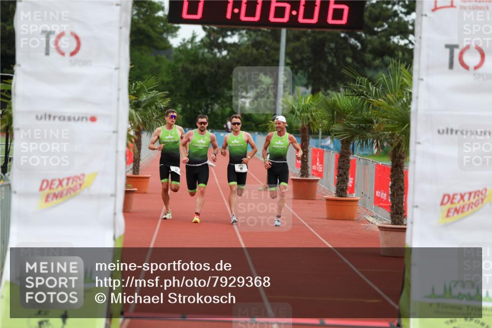 15.06.2025 - 7 Türme Triathlon Michael Strokosch http://msf.ph/oto/7929368 15.06.2025 10:06:06 Ziel 11, 12, 13, 14 meine-sportfotos.de