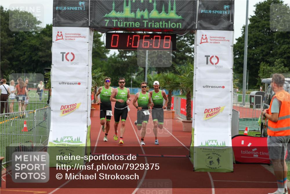 15.06.2025 - 7 Türme Triathlon Michael Strokosch http://msf.ph/oto/7929375 15.06.2025 10:06:09 Ziel 11, 12, 13, 14 meine-sportfotos.de