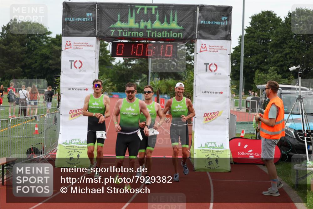 15.06.2025 - 7 Türme Triathlon Michael Strokosch http://msf.ph/oto/7929382 15.06.2025 10:06:11 Ziel 11, 12, 13, 14 meine-sportfotos.de