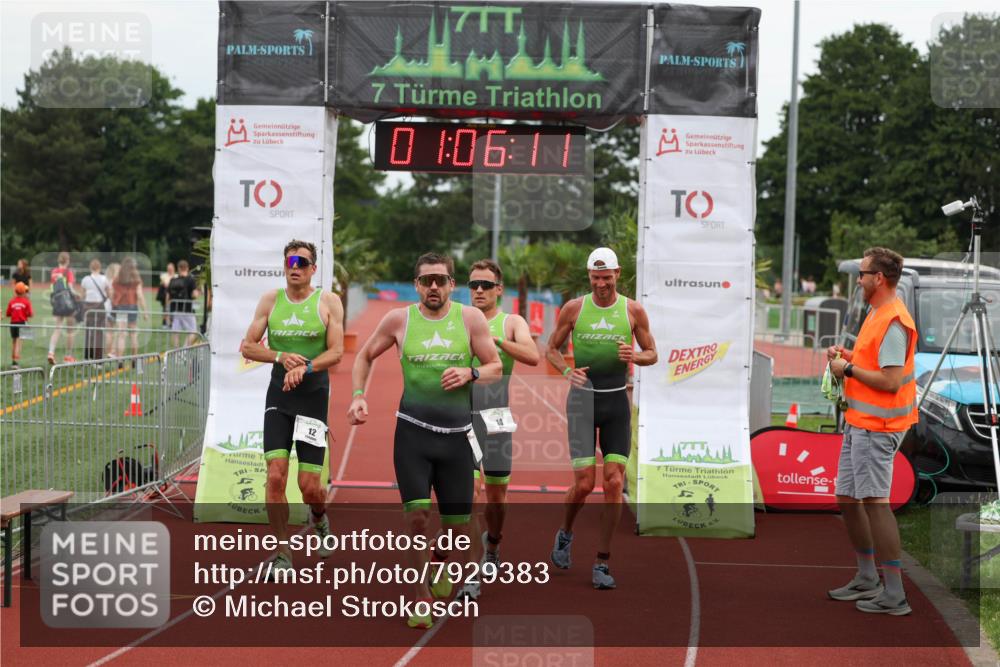 15.06.2025 - 7 Türme Triathlon Michael Strokosch http://msf.ph/oto/7929383 15.06.2025 10:06:11 Ziel 11, 12, 13, 14 meine-sportfotos.de