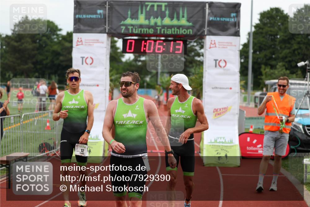 15.06.2025 - 7 Türme Triathlon Michael Strokosch http://msf.ph/oto/7929390 15.06.2025 10:06:13 Ziel 11, 12, 13, 14 meine-sportfotos.de