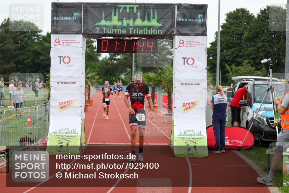 15.06.2025 - 7 Türme Triathlon Michael Strokosch http://msf.ph/oto/7929400 15.06.2025 10:11:45 Ziel 32, 35 meine-sportfotos.de