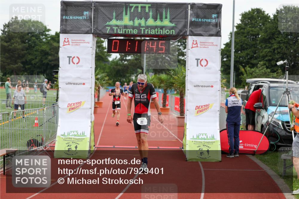 15.06.2025 - 7 Türme Triathlon Michael Strokosch http://msf.ph/oto/7929401 15.06.2025 10:11:45 Ziel 32, 35 meine-sportfotos.de