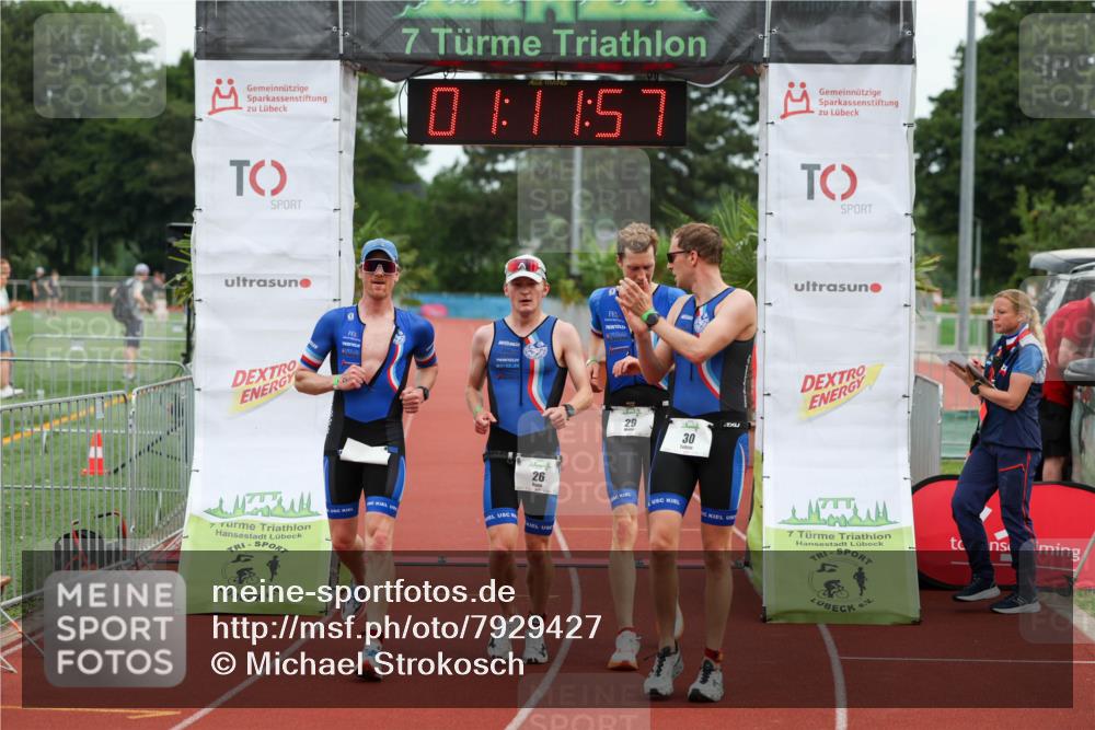 15.06.2025 - 7 Türme Triathlon Michael Strokosch http://msf.ph/oto/7929427 15.06.2025 10:11:57 Ziel 26, 27, 29, 30 meine-sportfotos.de