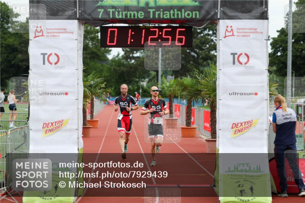 15.06.2025 - 7 Türme Triathlon Michael Strokosch http://msf.ph/oto/7929439 15.06.2025 10:12:56 Ziel 33, 34 meine-sportfotos.de