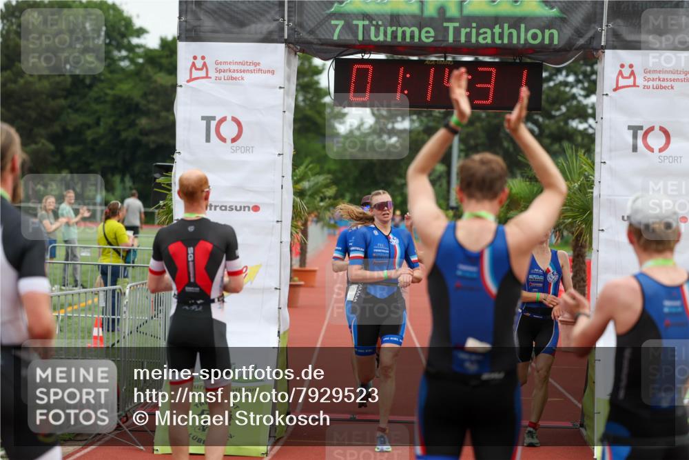 15.06.2025 - 7 Türme Triathlon Michael Strokosch http://msf.ph/oto/7929523 15.06.2025 10:14:31 Ziel 28, 102, 103, 104 meine-sportfotos.de