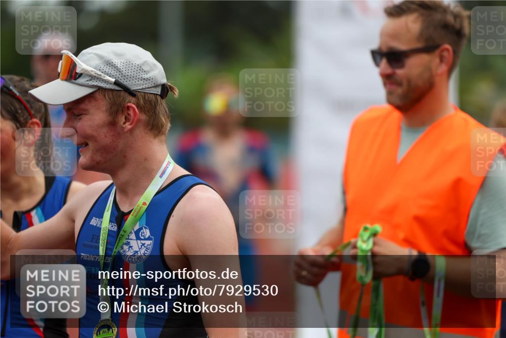 15.06.2025 - 7 Türme Triathlon Michael Strokosch http://msf.ph/oto/7929530 15.06.2025 10:14:48 Ziel 36, 38, 39, 40 meine-sportfotos.de
