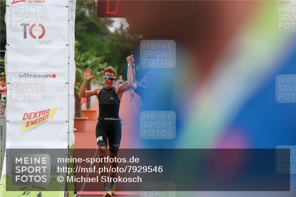 15.06.2025 - 7 Türme Triathlon Michael Strokosch http://msf.ph/oto/7929546 15.06.2025 10:15:40 Ziel 113, 114, 115 meine-sportfotos.de