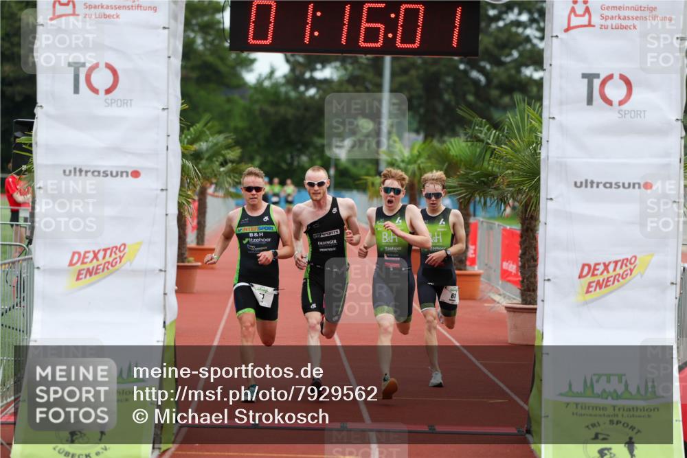 15.06.2025 - 7 Türme Triathlon Michael Strokosch http://msf.ph/oto/7929562 15.06.2025 10:16:02 Ziel 61, 63, 64, 65, 100 meine-sportfotos.de