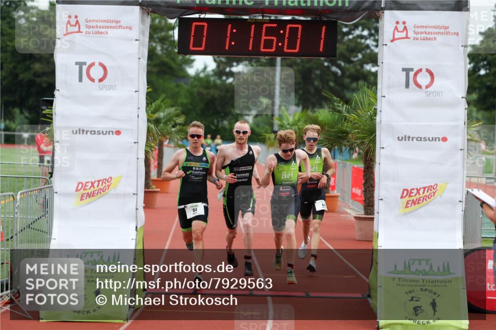 15.06.2025 - 7 Türme Triathlon Michael Strokosch http://msf.ph/oto/7929563 15.06.2025 10:16:02 Ziel 61, 63, 64, 65, 100 meine-sportfotos.de