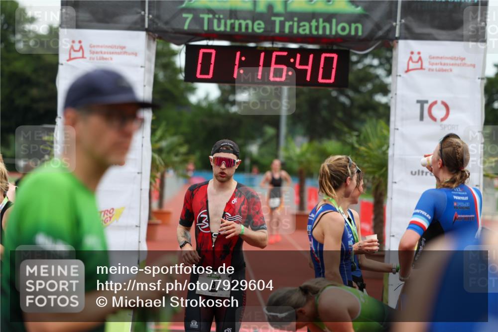 15.06.2025 - 7 Türme Triathlon Michael Strokosch http://msf.ph/oto/7929604 15.06.2025 10:16:41 Ziel 8 meine-sportfotos.de