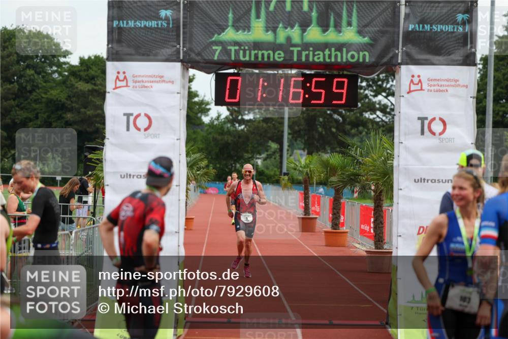 15.06.2025 - 7 Türme Triathlon Michael Strokosch http://msf.ph/oto/7929608 15.06.2025 10:17:00 Ziel 9 meine-sportfotos.de