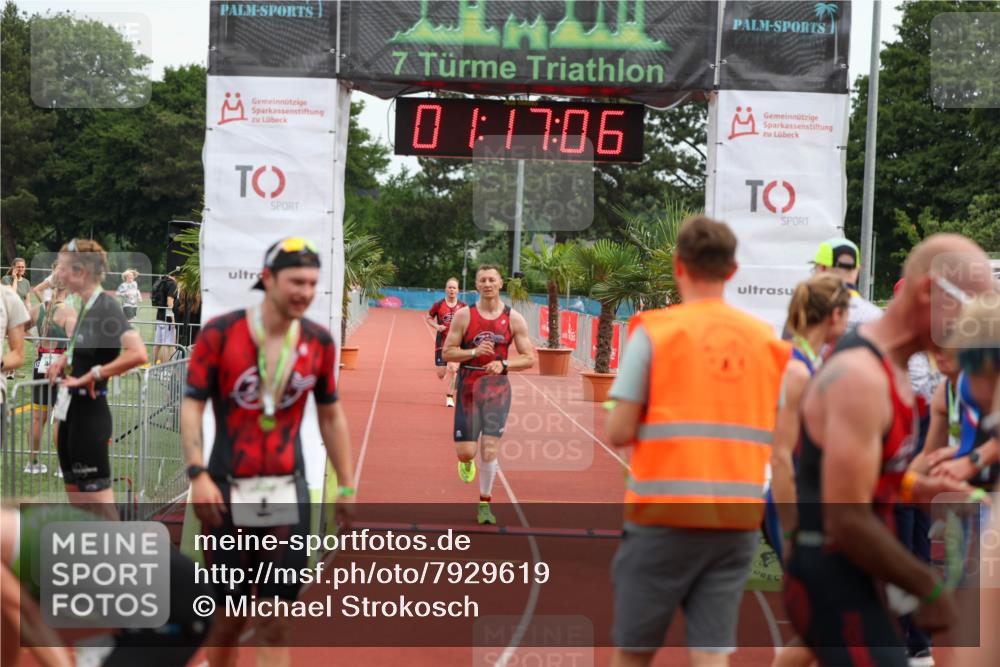 15.06.2025 - 7 Türme Triathlon Michael Strokosch http://msf.ph/oto/7929619 15.06.2025 10:17:07 Ziel 7, 9, 10 meine-sportfotos.de