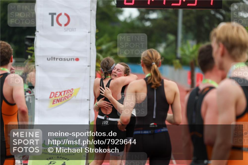 15.06.2025 - 7 Türme Triathlon Michael Strokosch http://msf.ph/oto/7929644 15.06.2025 10:19:51 Ziel 98 meine-sportfotos.de
