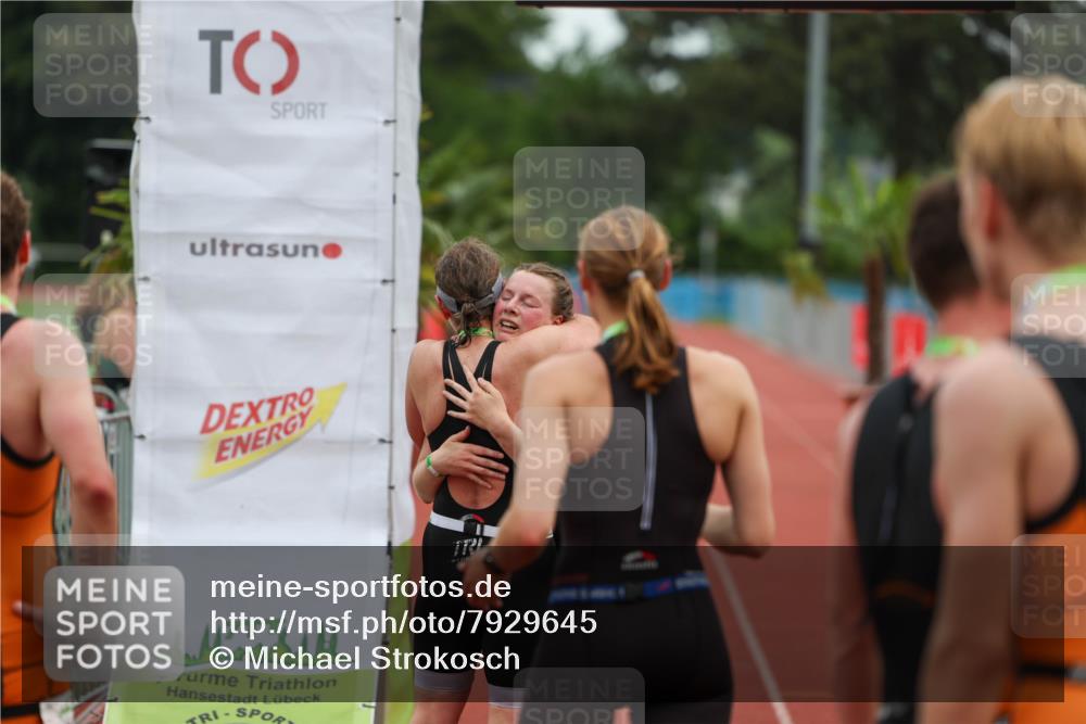 15.06.2025 - 7 Türme Triathlon Michael Strokosch http://msf.ph/oto/7929645 15.06.2025 10:19:52 Ziel 98 meine-sportfotos.de